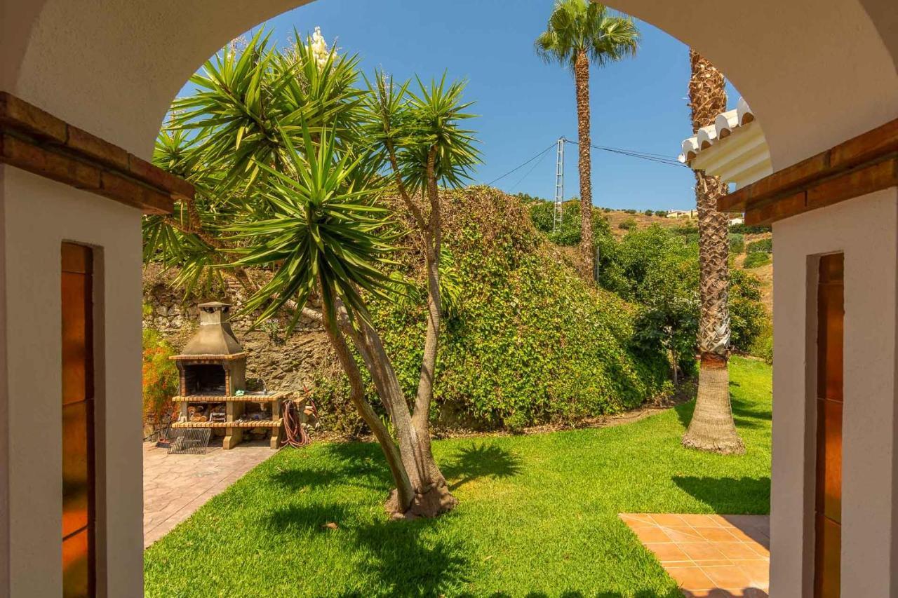 Villa Andalucia: Cerca De Todo, Intimidad Y Espacio Nerja Exterior photo